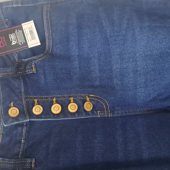 No Boundaries Juniors Button Fly Skinny Jean 1 Pair - Picture 3 of 5